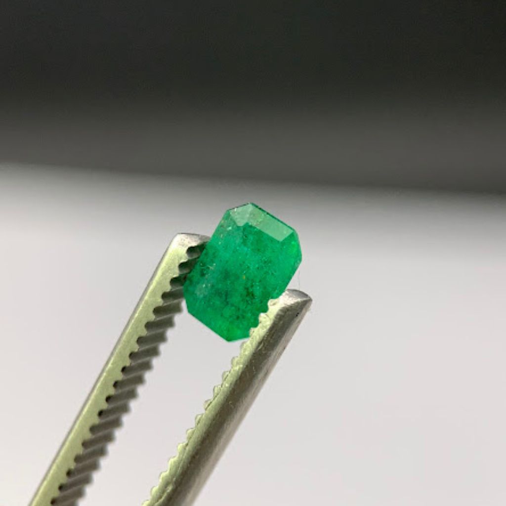 Authentic Swat Emerald from Pakistan – Vivid Green Hue